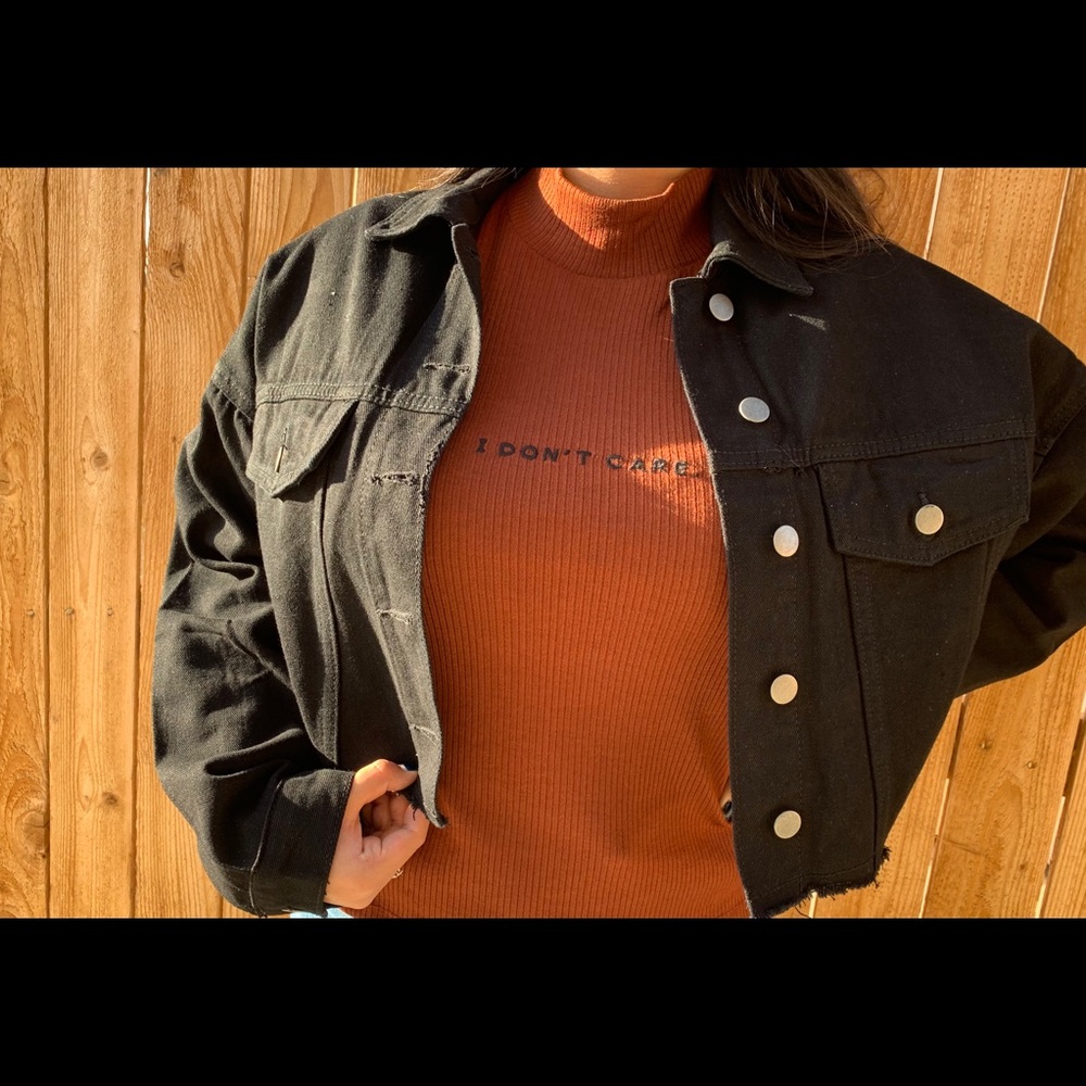 Top - Picture 3 of 3